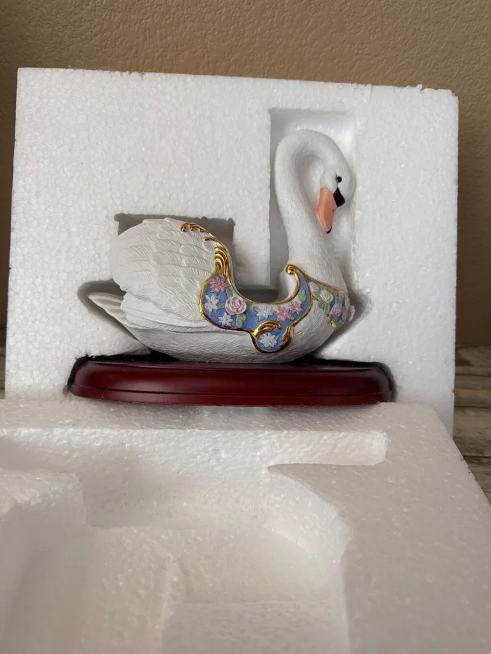 2009 Lenox 120th Anniversary Carousel Swan Chariot Limited Edition NEW in Box - Picture 5 of 16